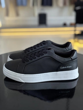 Tênis Calvin Klein Lettering Assinatura Baixo Relevo na Lateral Masculino