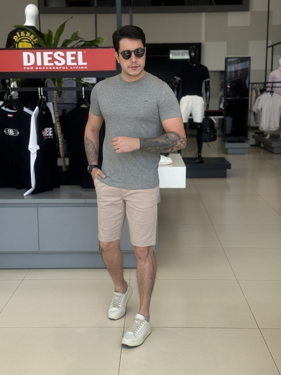 Kit Camiseta Diesel com 2 Peças Masculino Preto e Cinza Escuro