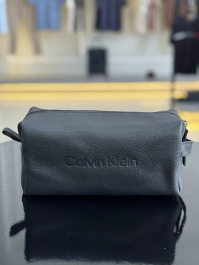 Necessaire Calvin Klein Couro Masculino