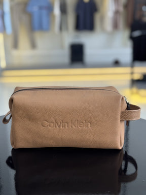 Necessaire Calvin Klein Couro Masculino
