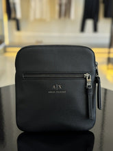 Bolsa Armani Exchange Dino Transversal Fina Masculino