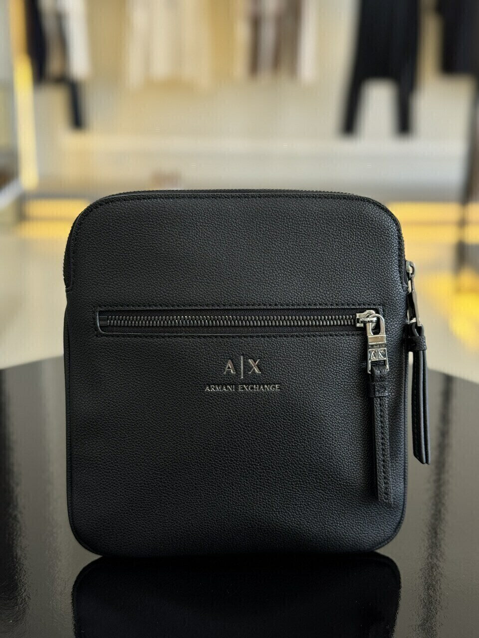 Bolsa Armani Exchange Dino Transversal Fina Masculino