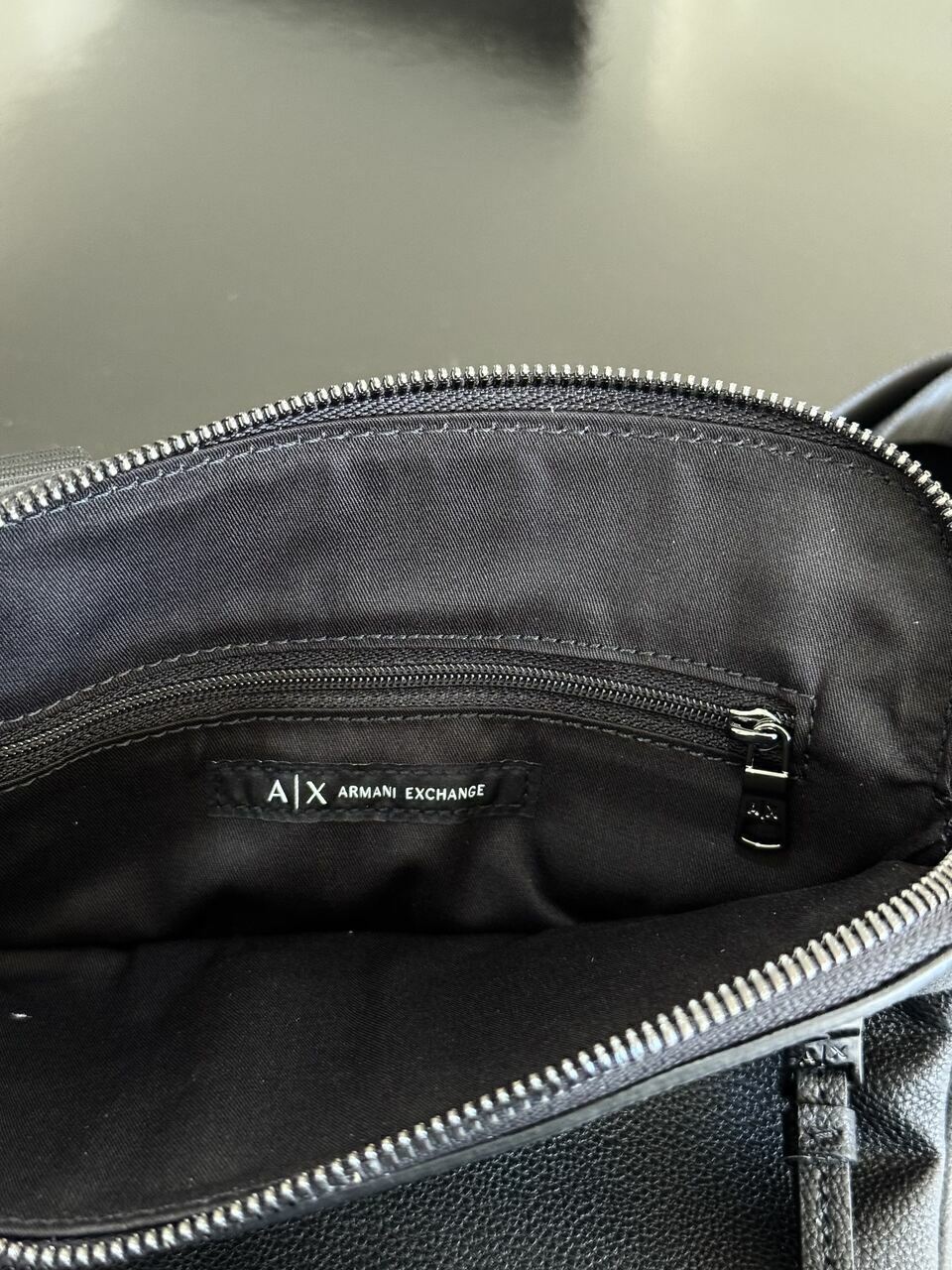 Bolsa Armani Exchange Dino Transversal Fina Masculino