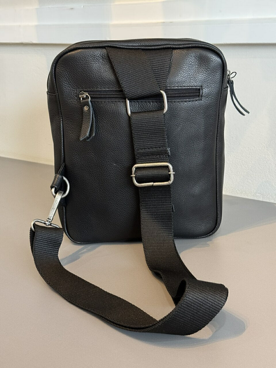 Shoulder Bag Impire I-39 em Couro Masculino