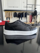 Tênis Calvin Klein Lettering Assinatura Baixo Relevo na Lateral Masculino