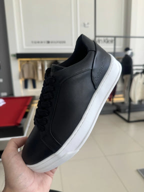 Tênis Calvin Klein Lettering Assinatura Baixo Relevo na Lateral Masculino