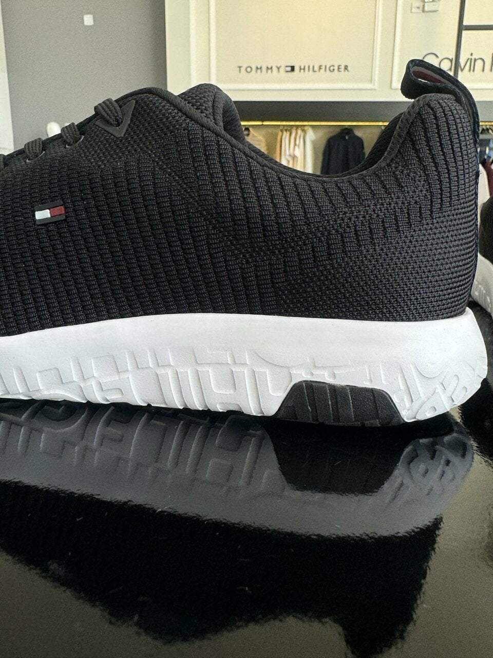 Tênis Tommy Hilfiger Logo Emborrachado na Lateral Masculino